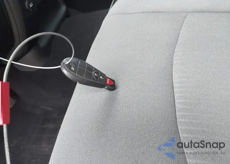 2021 Ram 1500 Classic Tradesman 4X2 5'7 Box z USA, uszkodzony, nr VIN 3C6RR6KT5MG713976